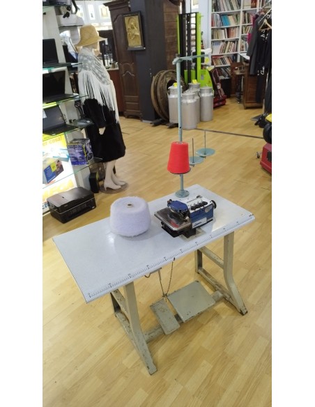 Máquina de coser Overlock
