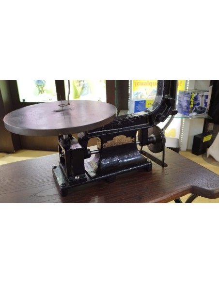 Máquina de marquetería BELMA