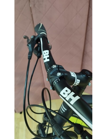 Bicicleta de carretera BH Silvertip Lite