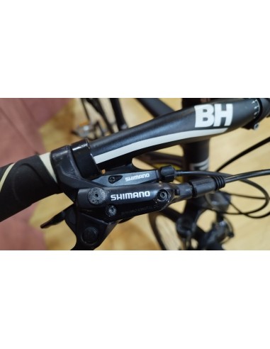 Bicicleta de carretera BH Silvertip Lite