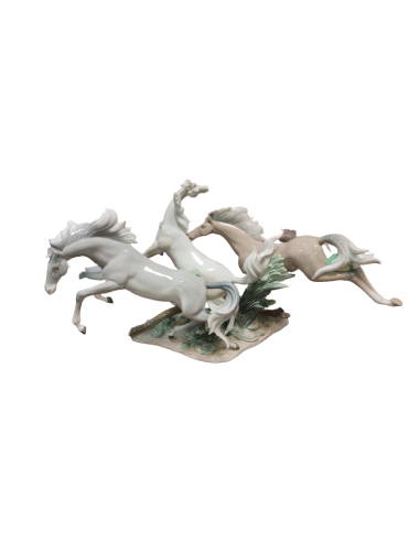 Escultura de porcelana Lladró Caballos en Libertad