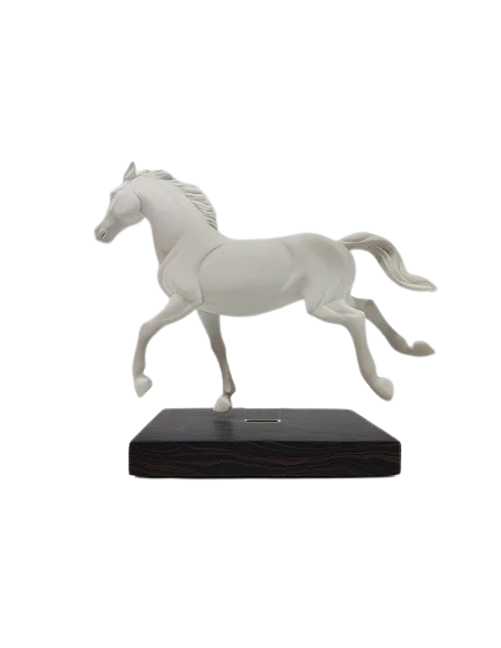 Caballo a galope LLadró (1, 2 y 4)