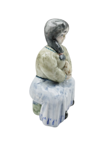 Mujer con Queso ceramica celta
